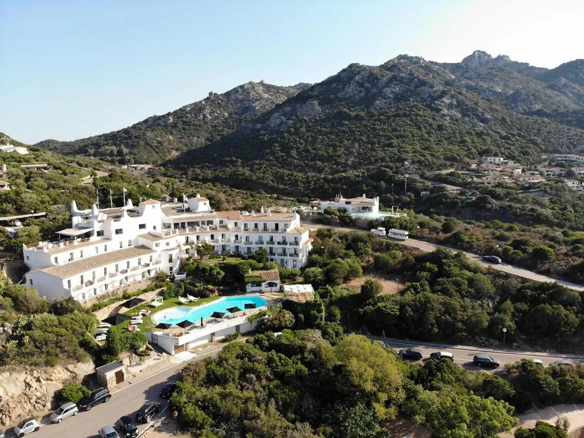 Hotel Luci Di La Muntagna Porto Cervo 4*,