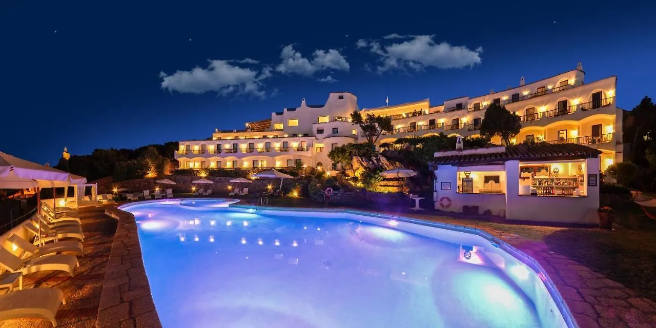 Hotel Luci Di La Muntagna Porto Cervo 4*,